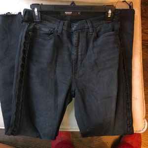 Hudson Barbara Skinny with side knot details in size 27